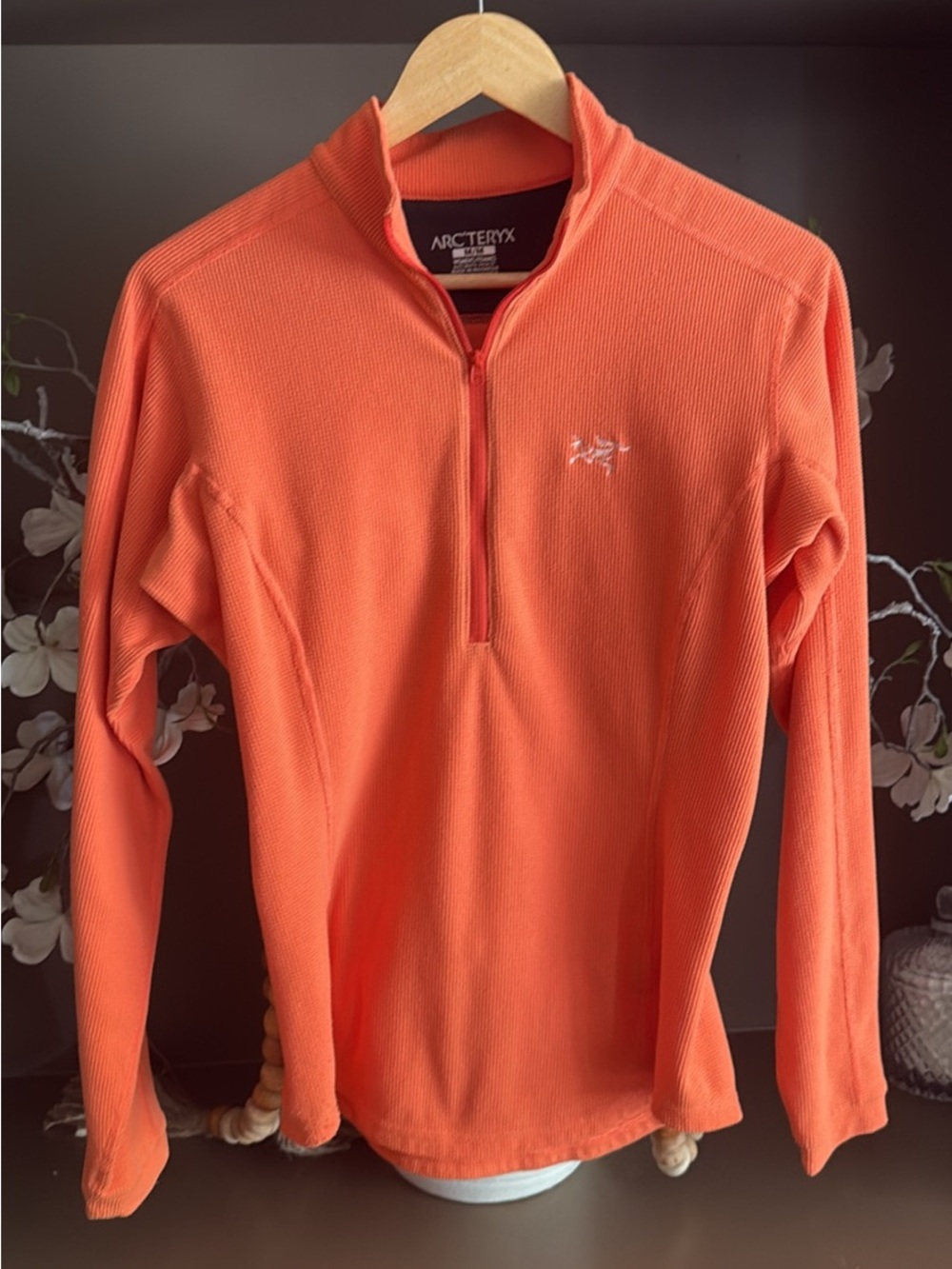 Arc'teryx women’s medium Delta Orange Half-Zip Performance base layer fleece